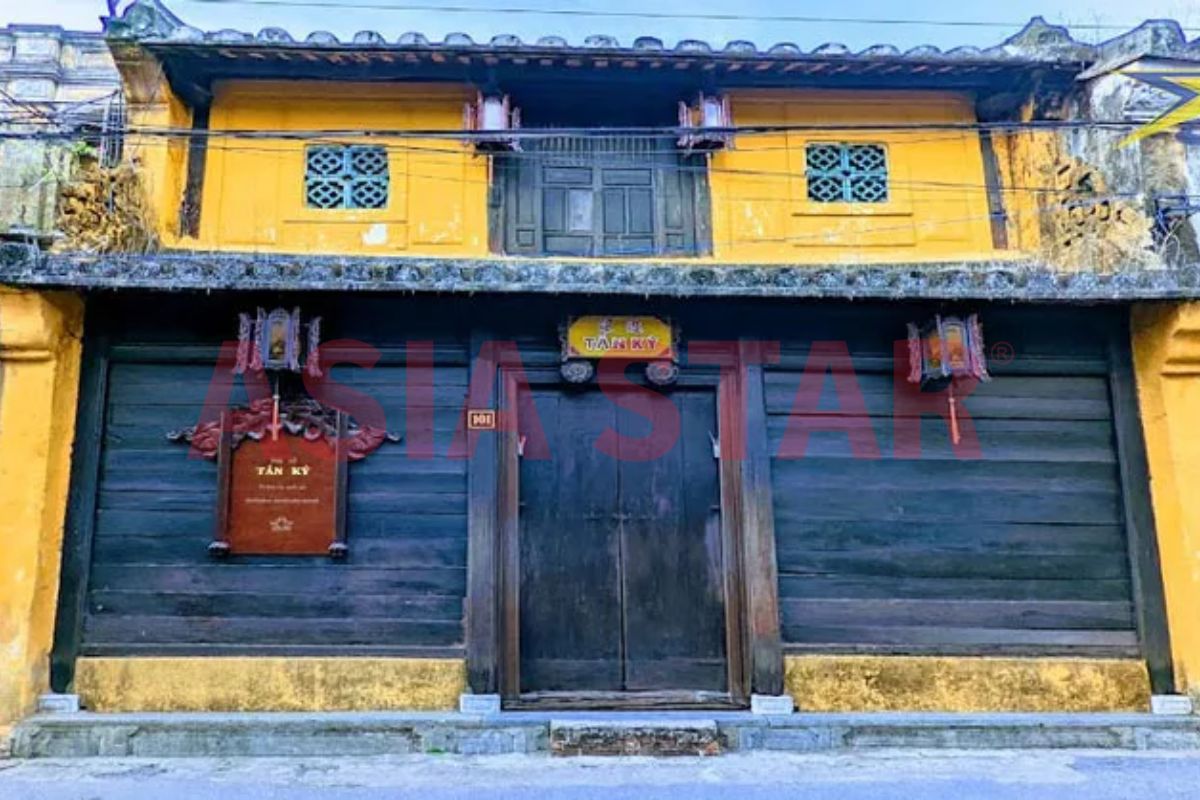 Ngôi nhà trên Phố Gỗ Hộ An